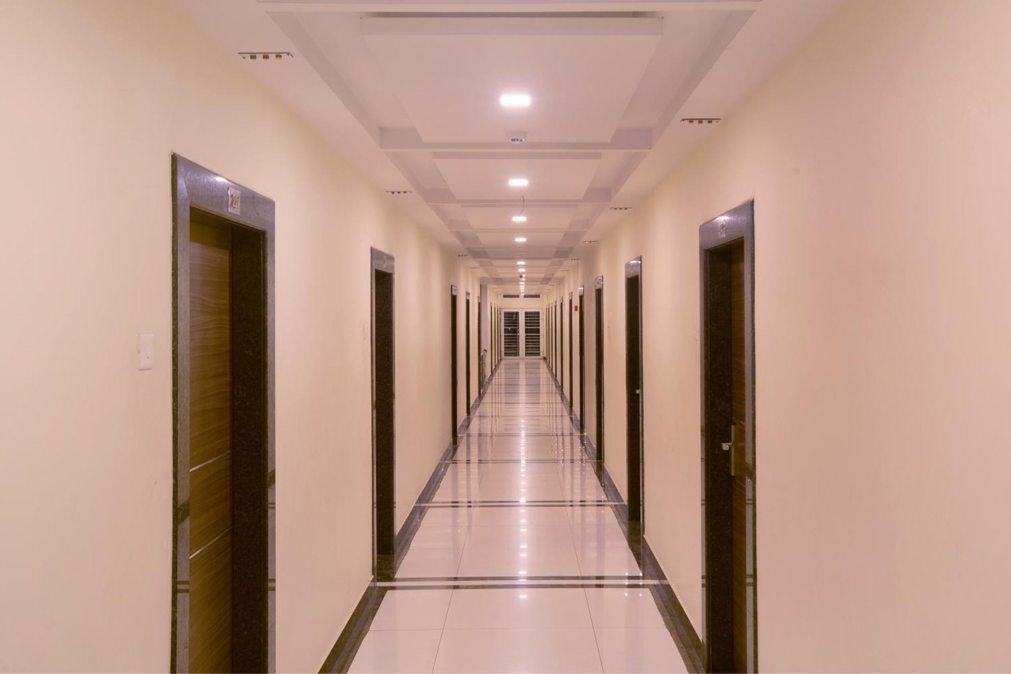 Manjhi Residency Hotel Tiruchirappalli ภายนอก รูปภาพ