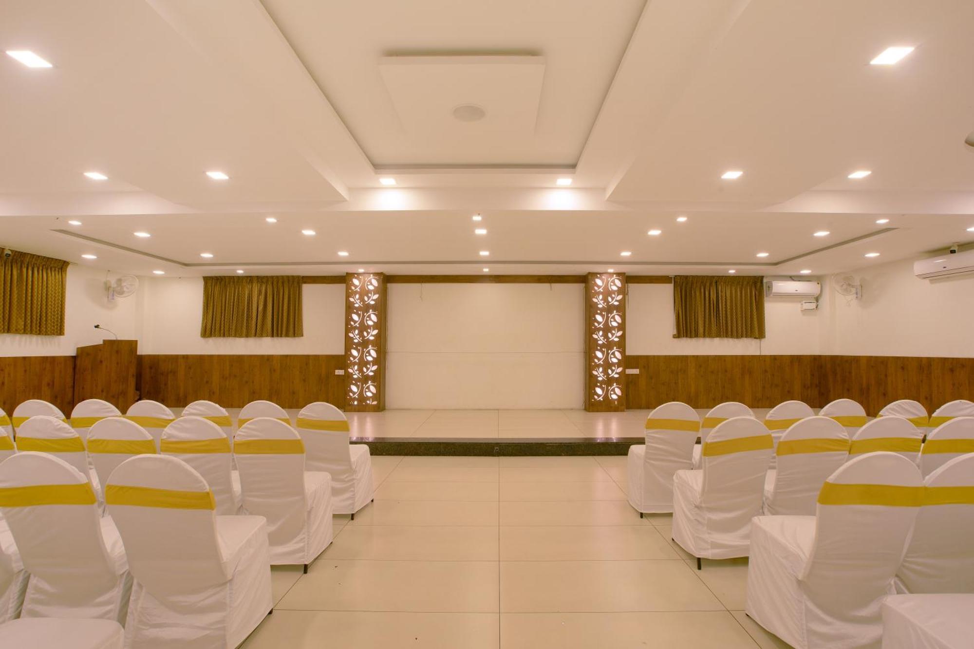 Manjhi Residency Hotel Tiruchirappalli ภายนอก รูปภาพ