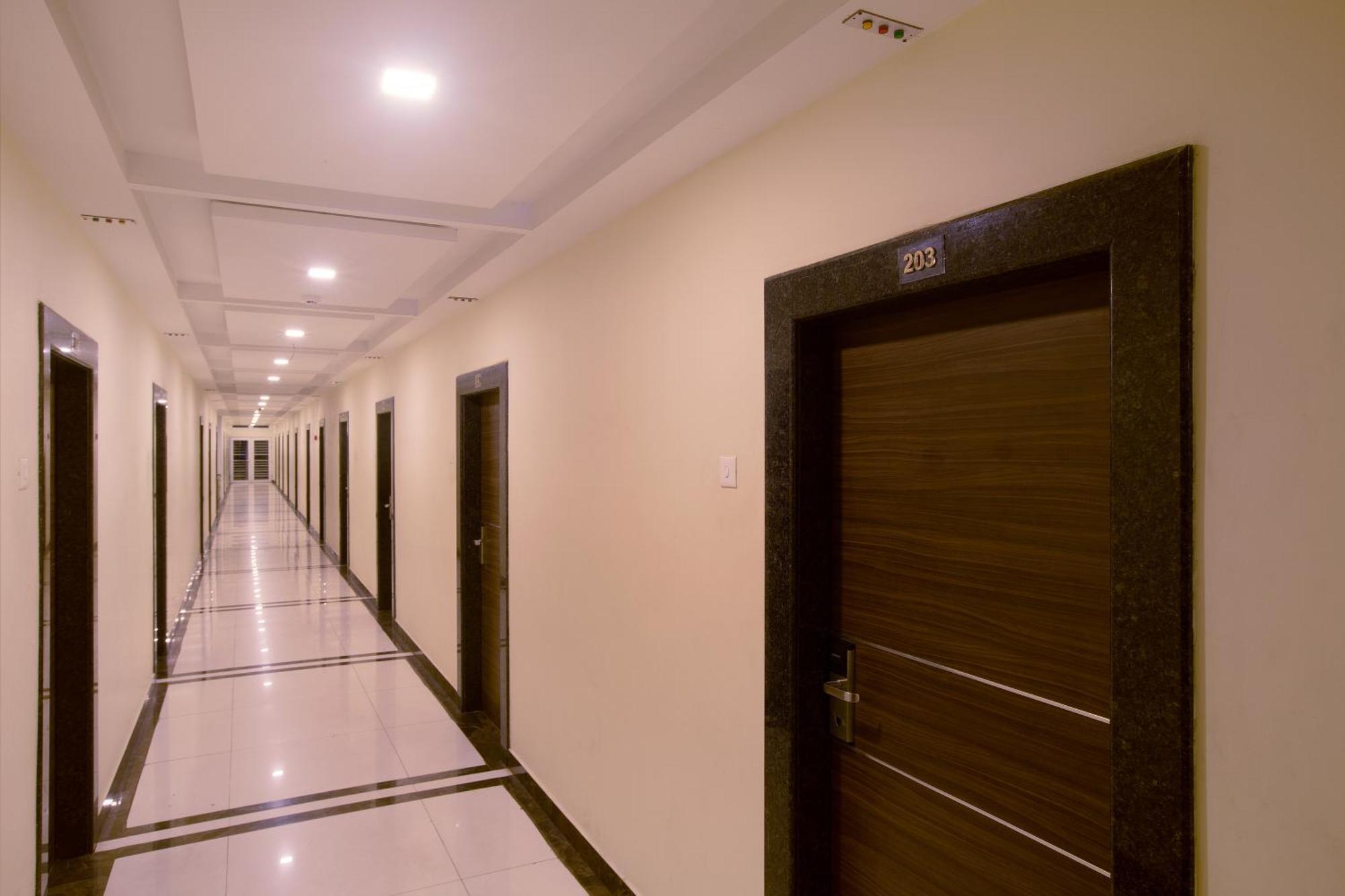 Manjhi Residency Hotel Tiruchirappalli ภายนอก รูปภาพ
