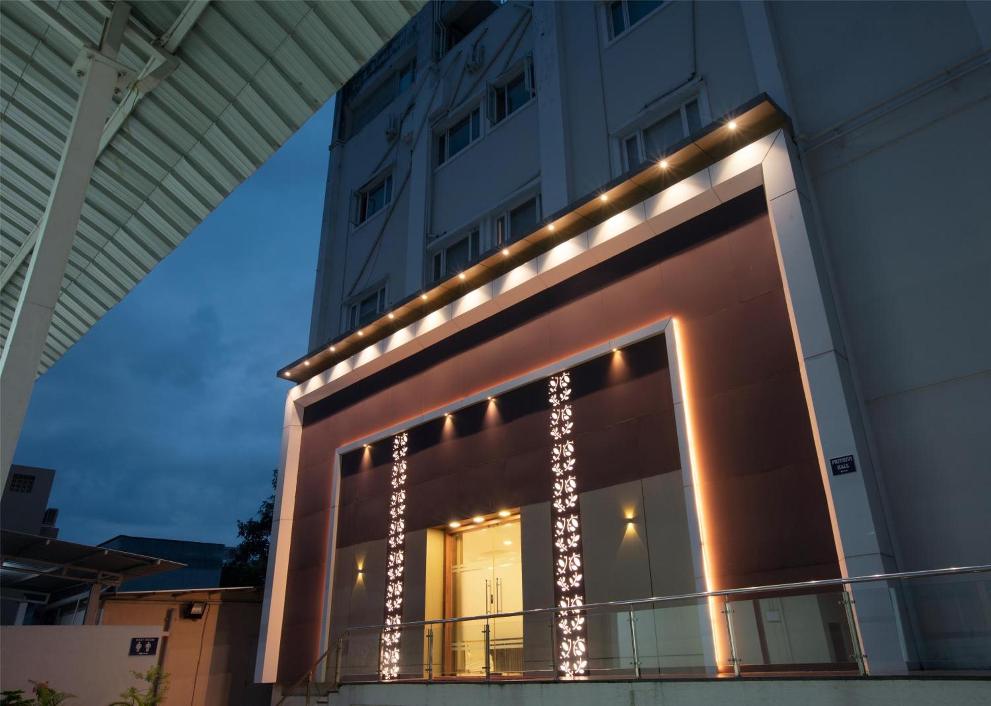 Manjhi Residency Hotel Tiruchirappalli ภายนอก รูปภาพ